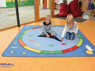 Teppich Uhr